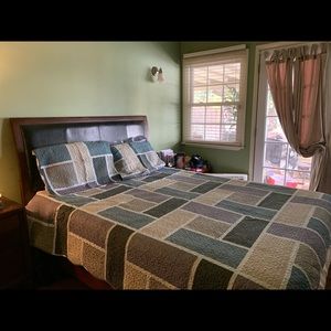 Used one time. Very good condition.